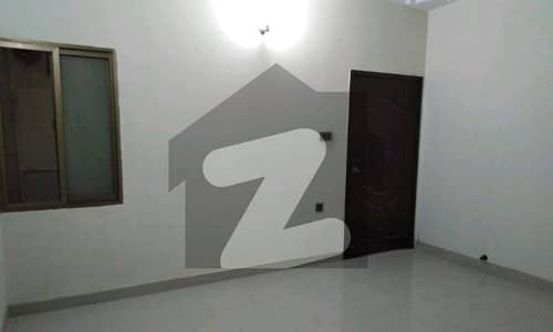 Prominently-Located 240 Square Yards Office Available In Gulshan-e-Iqbal - Block 19