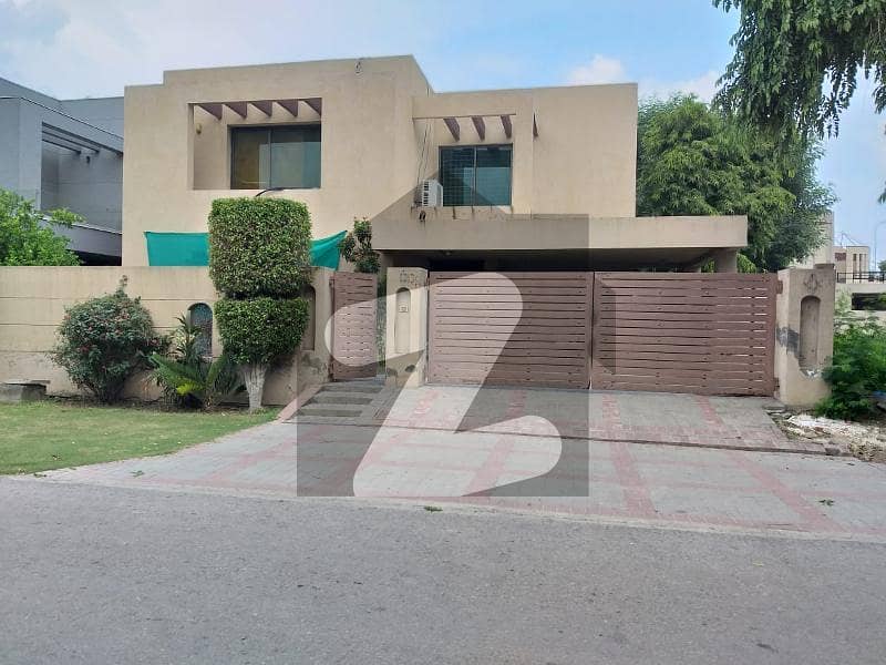 One Kanal Used Modern Design Bungalow For Sale At Prime Location Of DHA Lahore Near To Park & Commercial Market One Kanal Used Modern Design Bungalow For Sale At Prime Location Of DHA Lahore Near To Park & Commercial Market