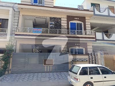 سوان گارڈن - بلاک ایچ ایکسٹینشن سوان گارڈن,اسلام آباد میں 5 کمروں کا 7 مرلہ مکان 3.05 کروڑ میں برائے فروخت۔