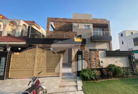 Out Of Market 10 Marla Full Bungalow For Rent Eden City Lahore