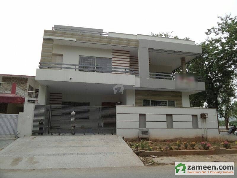Corner New Triple Story House For Sale In G9 G9/4, G9, Islamabad