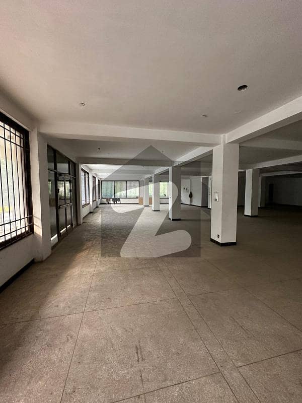 80000 SQFT OFFICE SPACE AVALIBLE FOR RENT NEAR TO MALL ROAD 80000 SQFT OFFICE SPACE AVALIBLE FOR RENT NEAR TO MALL ROAD