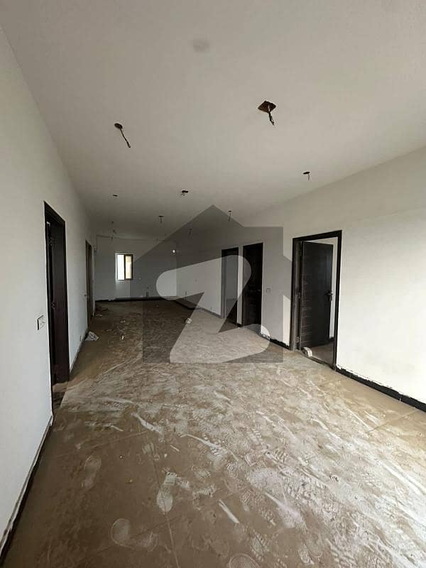 Exquisite 4 Bedroom Apartment in Prime Location Exquisite 4 Bedroom Apartment in Prime Location