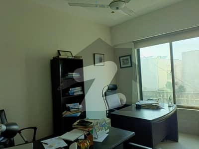ڈی ایچ اے فیز 3 - بلاک وائے فیز 3,ڈیفنس (ڈی ایچ اے),لاہور میں 2 کمروں کا 4 مرلہ دفتر 65.0 ہزار میں کرایہ پر دستیاب ہے۔ ڈی ایچ اے فیز 3 - بلاک وائے فیز 3,ڈیفنس (ڈی ایچ اے),لاہور میں 2 کمروں کا 4 مرلہ دفتر 65.0 ہزار میں کرایہ پر دستیاب ہے۔