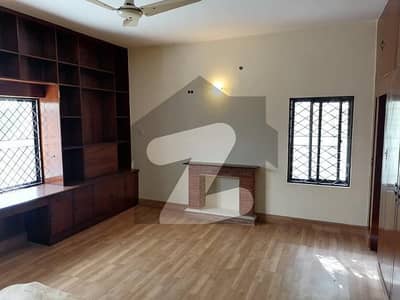 F-10 555 Sq Yard Double Storey House 5 Beds 2 Kitchens 2 Gates Tiled Floors F-10 555 Sq Yard Double Storey House 5 Beds 2 Kitchens 2 Gates Tiled Floors