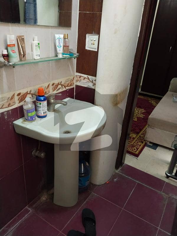 E-11 Room Is For Rent E-11 Room Is For Rent