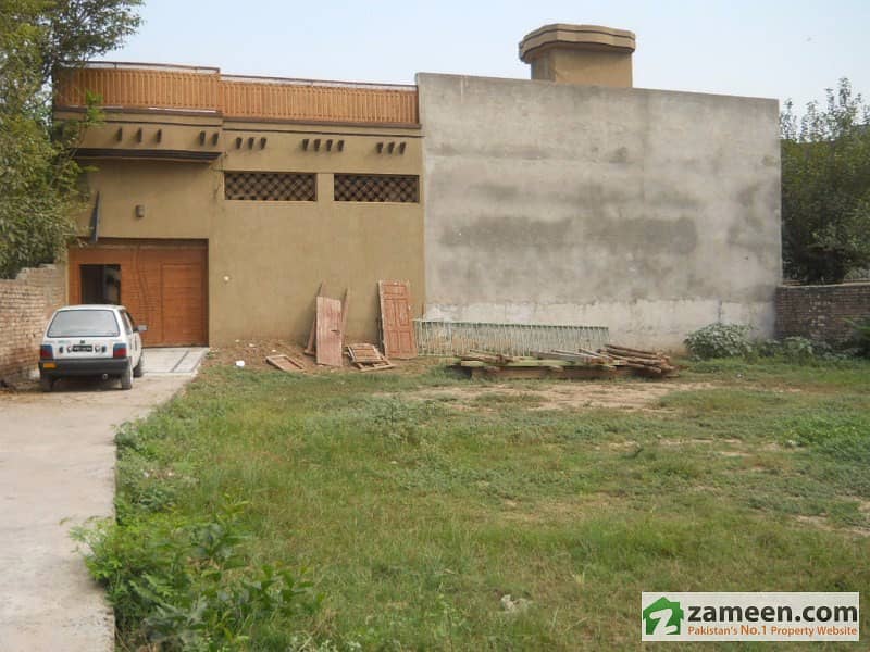 Never Saw Before Such Amazing 200 Sq. yd New Bungalow In Peshawer