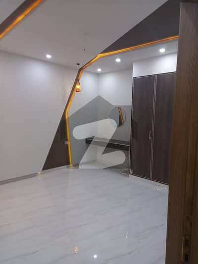 5 Marla Brand New House 4 Beds Accommodation