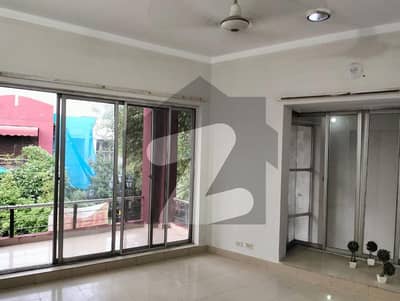 بحریہ ٹاؤن سفاری ولاز بحریہ ٹاؤن سیکٹر B,بحریہ ٹاؤن,لاہور میں 3 کمروں کا 5 مرلہ مکان 1.65 کروڑ میں برائے فروخت۔ بحریہ ٹاؤن سفاری ولاز بحریہ ٹاؤن سیکٹر B,بحریہ ٹاؤن,لاہور میں 3 کمروں کا 5 مرلہ مکان 1.65 کروڑ میں برائے فروخت۔