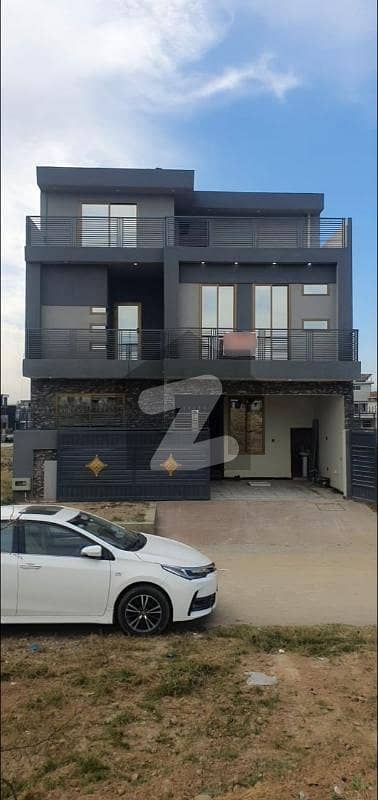 B-17 Multi garden Islamabad block D house for sale size 7 Marla. more details contact