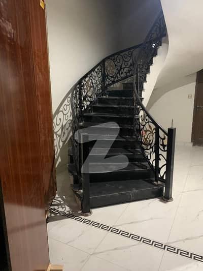 1 KANAL UPPER PORTION AVAILABLE FOR RENT AT GULSHAN E LAHORE