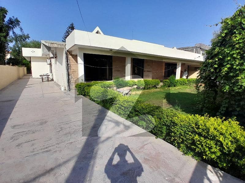 4 Kanal Beautiful House For Sale In Bani Gala 4 Kanal Beautiful House For Sale In Bani Gala