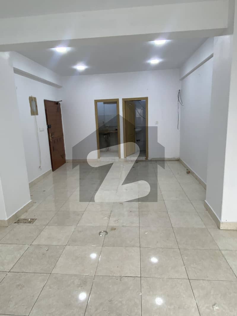 Shahra-E-Faisal 500 Square Feet Office Up For Sale