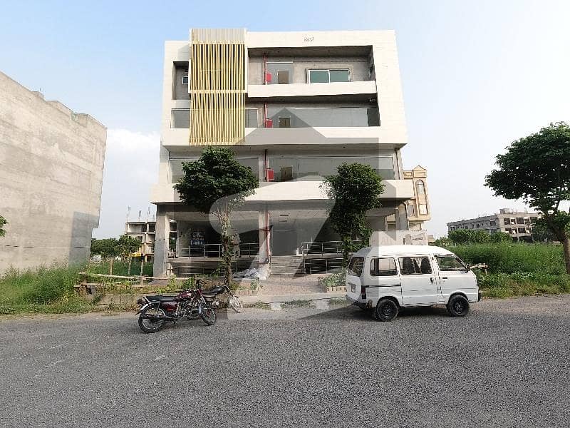 Perfect On Excellent Location 10 Marla Building In Gulberg Residencia - D Markaz For Sale