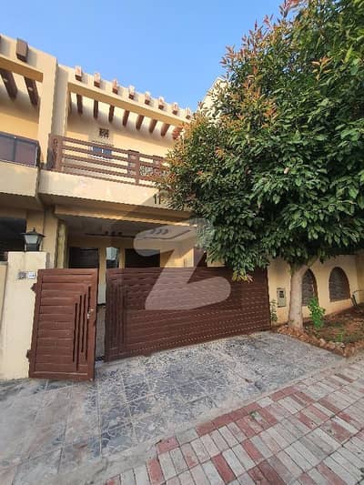 Bahria Enclave Sector N 8 Marla Luxury House For Rent Good Location Park Face