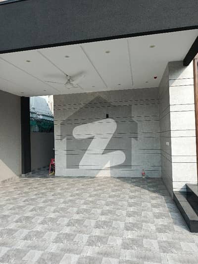 1 KANAL Upper Corner PORTION AVAILABLE FOR RENT IN DHA EME SOCIETY LAHORE Lahore