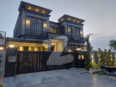 Stunning 1 Kanal House for Rent in Phase 5 DHA