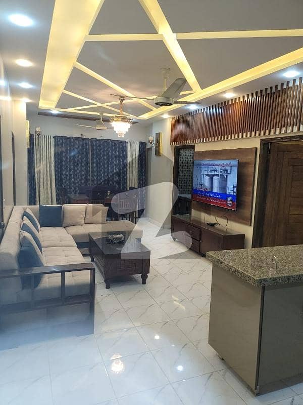 Prime Location Flat Of 2200 Square Feet Is Available For sale