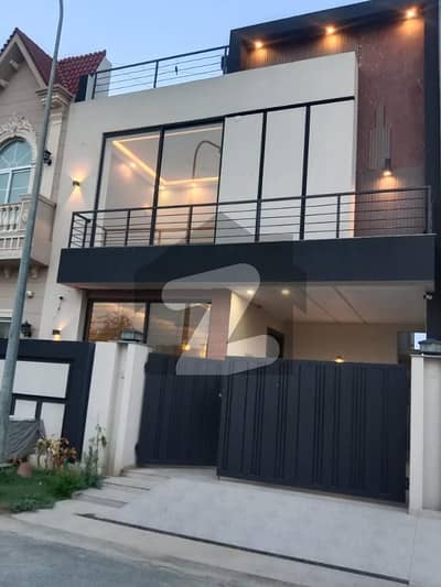 Stunning And Affordable Prime Location House Available For Rent In DHA 9 Town
