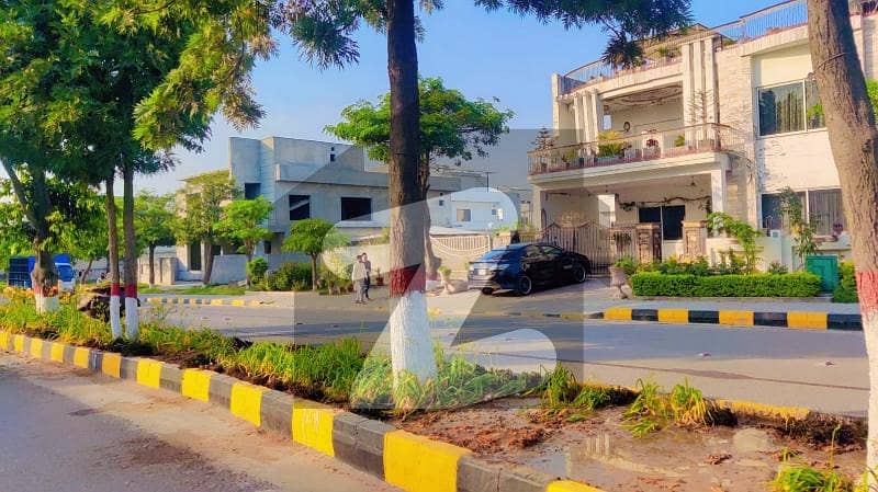 50x90 PLOT FOR SALE IN F17 MPCHS ISLAMABAD