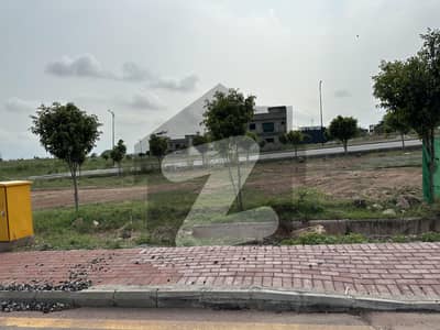 Beautiful Location Back Open Plot Available For Sale Ideal Location Reasonable Demand. Beautiful Location Back Open Plot Available For Sale Ideal Location Reasonable Demand.