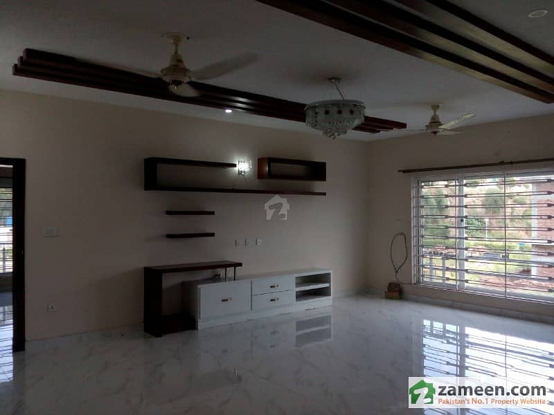 Comfortable Family House At Awesome Location And Secure Area House For Rent