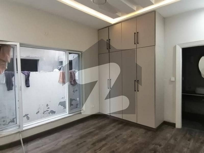 House Of 10 Marla Is Available For sale House Of 10 Marla Is Available For sale