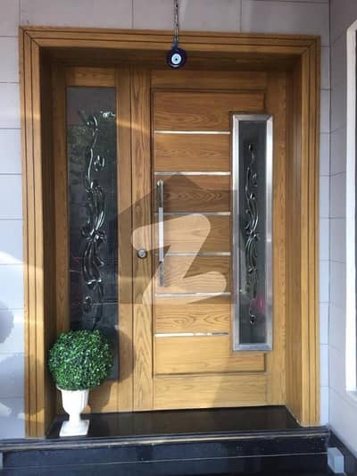 E-11/1 Multi 12 Marla House For Sale