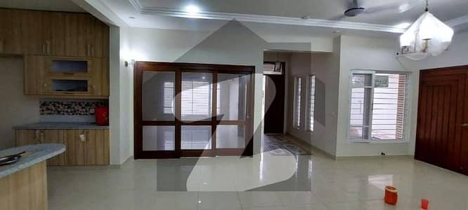 ڈی ایچ اے فیز 6 ڈی ایچ اے ڈیفینس,کراچی میں 3 کمروں کا 1 کنال زیریں پورشن 2.75 لاکھ میں کرایہ پر دستیاب ہے۔ ڈی ایچ اے فیز 6 ڈی ایچ اے ڈیفینس,کراچی میں 3 کمروں کا 1 کنال زیریں پورشن 2.75 لاکھ میں کرایہ پر دستیاب ہے۔