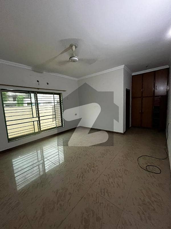 1 Kanal House Facing Park House Available For Rent In Overseas A Bahria Town Lahore 1 Kanal House Facing Park House Available For Rent In Overseas A Bahria Town Lahore