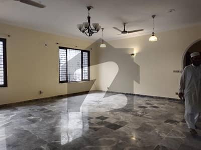 G-10/2 3 Bed Beautiful Upper Portion Available For Rent