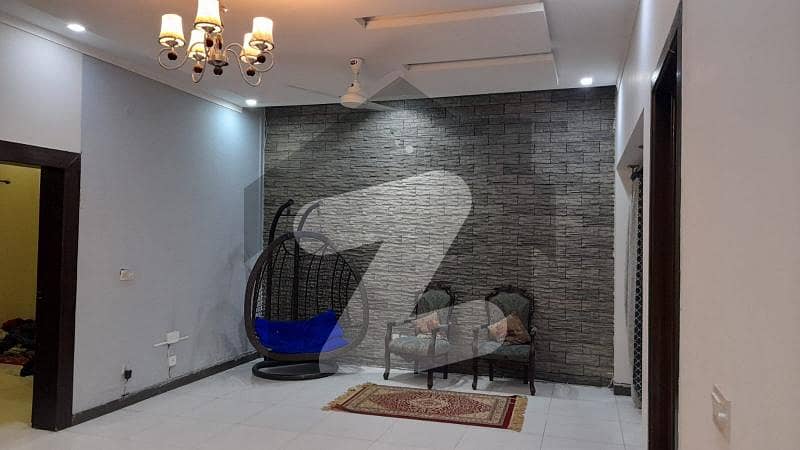 ای ۔ 11 اسلام آباد میں 4 کمروں کا 8 مرلہ مکان 7.0 کروڑ میں برائے فروخت۔ ای ۔ 11 اسلام آباد میں 4 کمروں کا 8 مرلہ مکان 7.0 کروڑ میں برائے فروخت۔