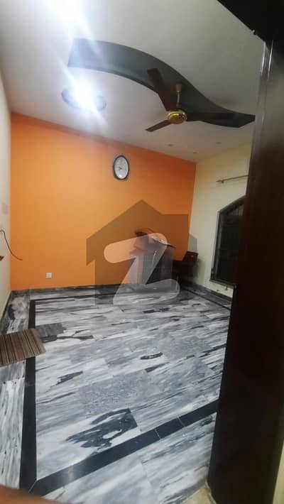 Upper Portion For Rent In Paragon City