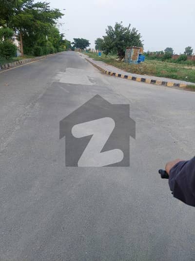 بینکرس ایوینیو کوآپریٹو ہاؤسنگ سوسائٹی لاہور میں 18 مرلہ رہائشی پلاٹ 1.24 کروڑ میں برائے فروخت۔ بینکرس ایوینیو کوآپریٹو ہاؤسنگ سوسائٹی لاہور میں 18 مرلہ رہائشی پلاٹ 1.24 کروڑ میں برائے فروخت۔