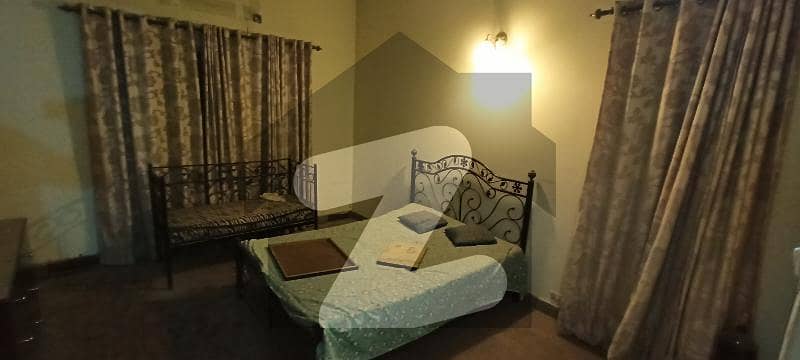 A 600 Yards House Is Available For Sale In I-8 A 600 Yards House Is Available For Sale In I-8