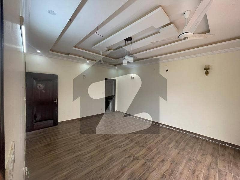 10 Marla Brand New House For Rent 10 Marla Brand New House For Rent
