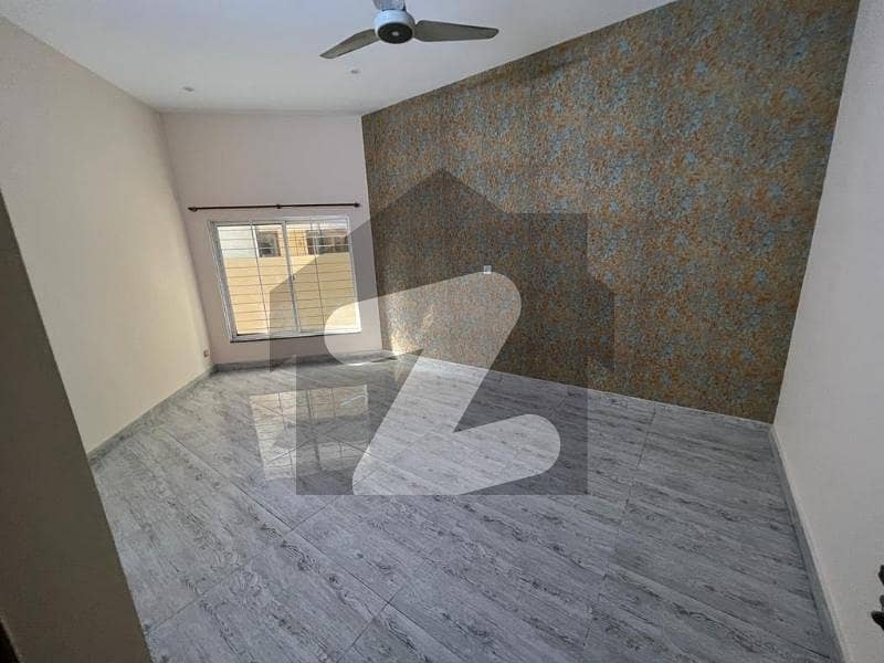 Ready To sale A Prime Location House 20 Marla In Satiana Road Ready To sale A Prime Location House 20 Marla In Satiana Road
