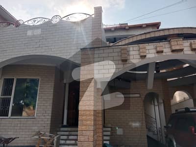1 Kanal House For Sale