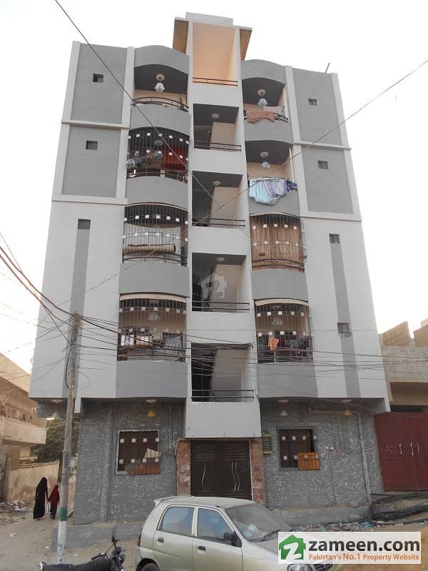 نارتھ ناظم آباد ۔ بلاک ایس نارتھ ناظم آباد کراچی میں 3 کمروں کا 5 مرلہ فلیٹ 44 لاکھ میں برائے فروخت۔