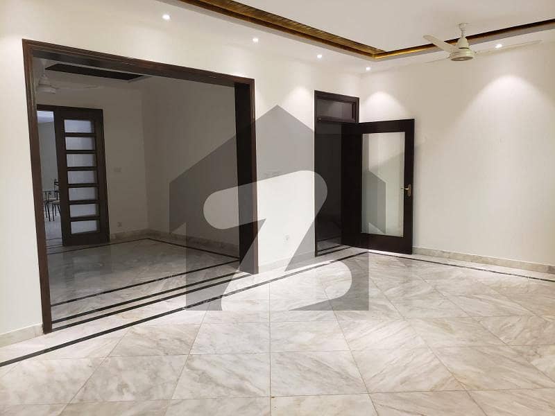 F10 Upper Portion 3Bedroom For Rent