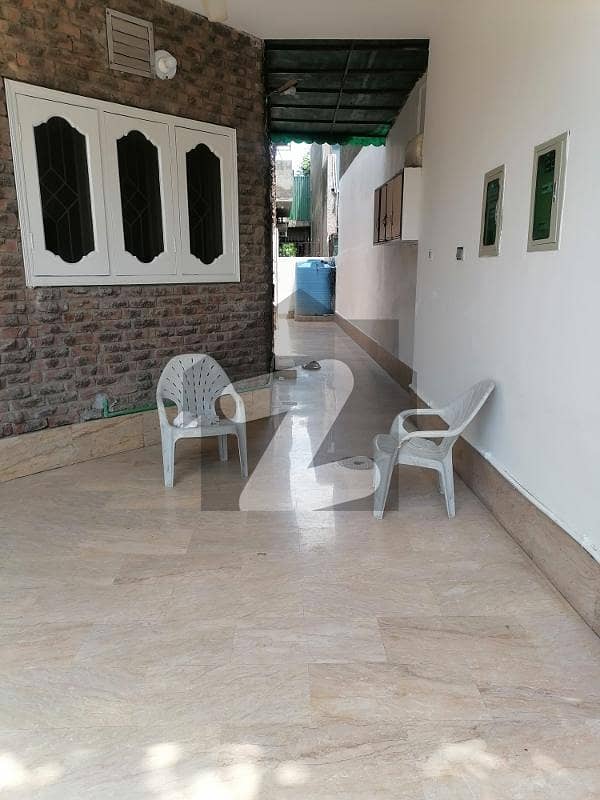 10 Marla House Available For Rent 10 Marla House Available For Rent