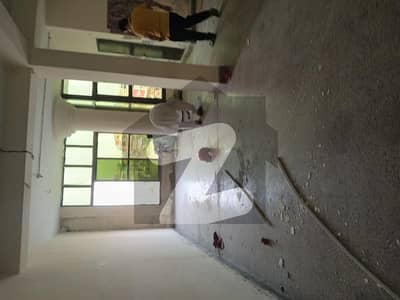 500 SQ FT HALL FOR COMMERCIAL USE AVAILABLE FOR RENT ALLAMA IQBAL TOWN