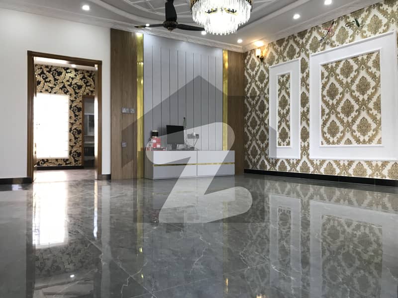 10 Marla Brand New Arabic Style House 10 Marla Brand New Arabic Style House