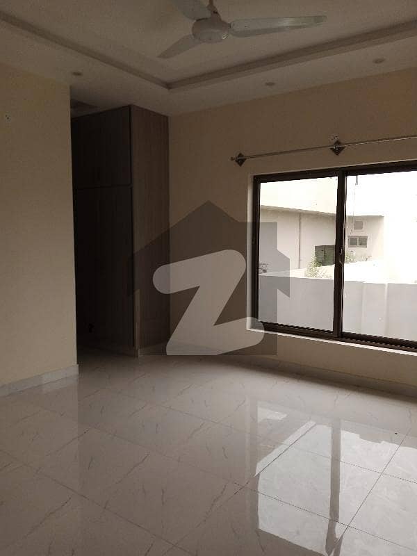 Beautiful One Kanal House Is Available For Sale