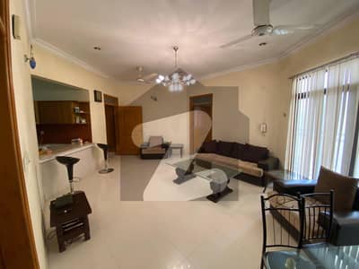 Chance Deal 512-Square Yard Architect Design Renovated five Bedroom House For Sale