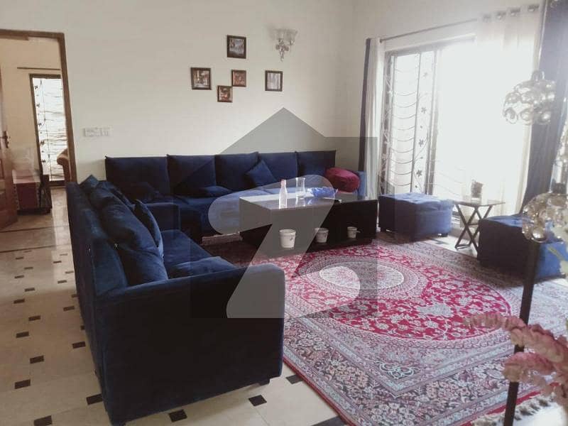 Centrally Located Upper Portion In State Life Phase 1 - Block D Is Available For Rent Centrally Located Upper Portion In State Life Phase 1 - Block D Is Available For Rent