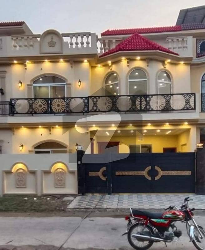 6 Marla Beautiful Luxurious House Available For sale in Buch villas Multan