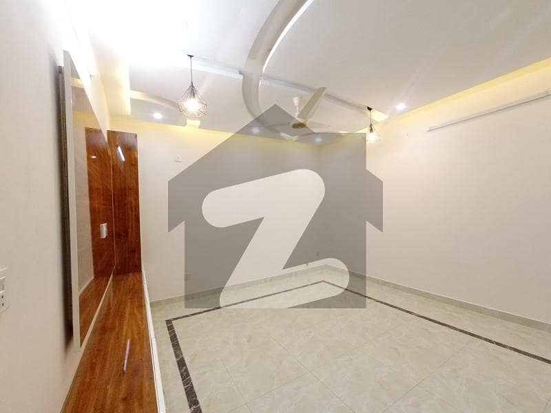 Upper Portion For Grabs In 666 Square Yards F-11 Upper Portion For Grabs In 666 Square Yards F-11