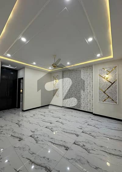 Prime Location 5 Marla House For Sale In Park View City, Lahore