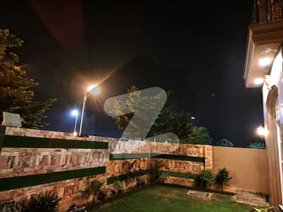 ڈی ایچ اے فیز 7 ڈیفنس (ڈی ایچ اے),لاہور میں 3 کمروں کا 10 مرلہ زیریں پورشن 1.2 لاکھ میں کرایہ پر دستیاب ہے۔